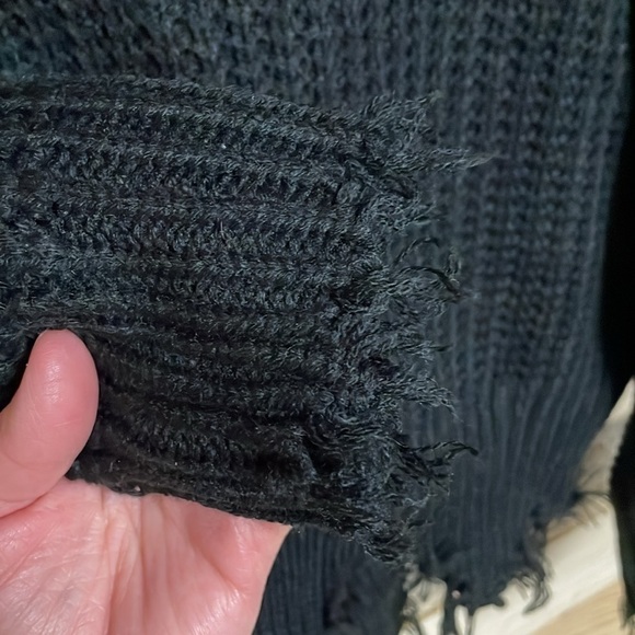 Main Strip size medium black v-neck distress acrylic sweater - Picture 4 of 7